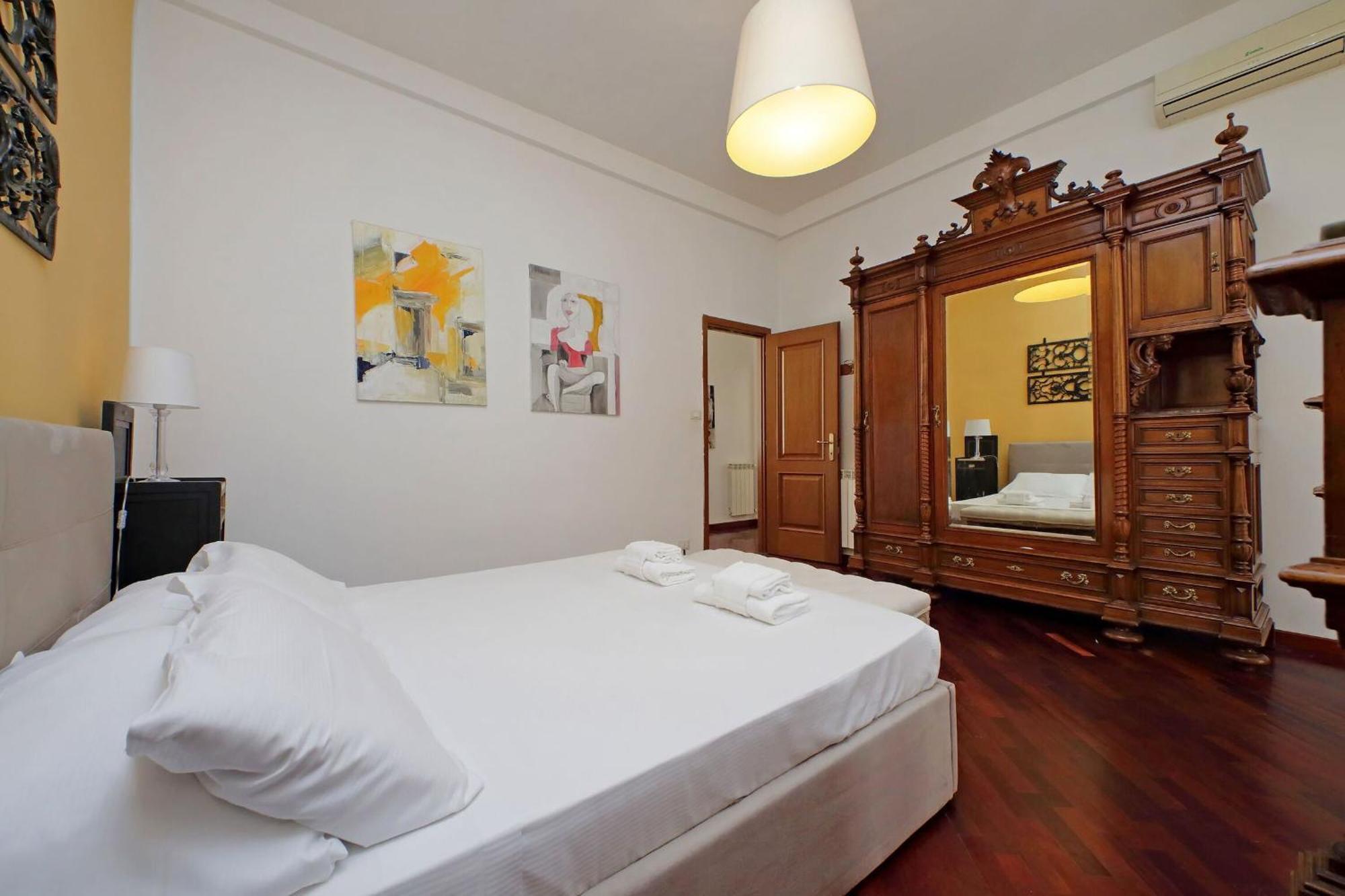 1 Bd With Balcony San Giovanni By Halldis Rome Luaran gambar
