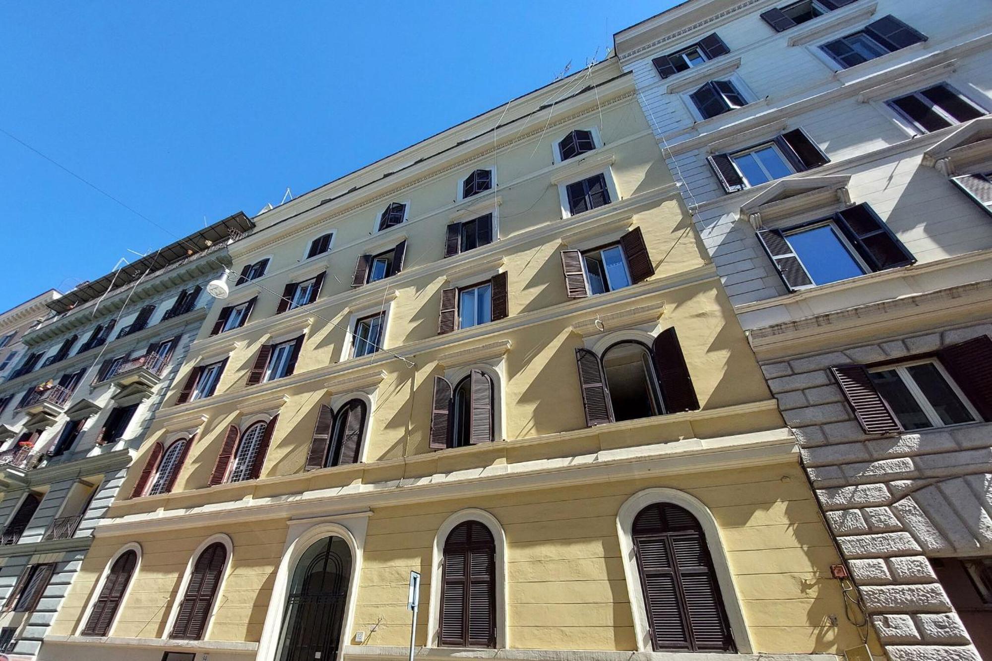 1 Bd With Balcony San Giovanni By Halldis Rome Luaran gambar